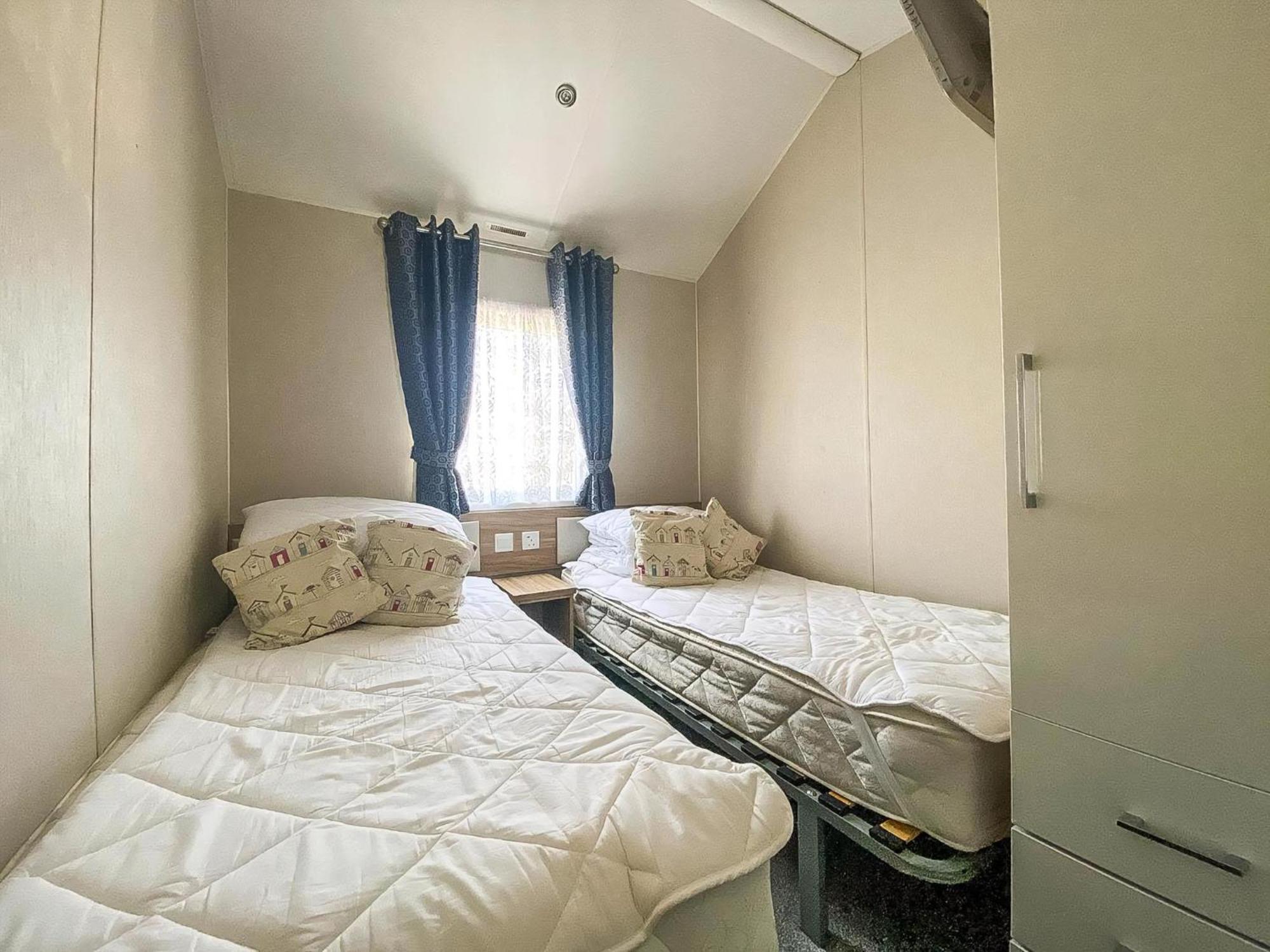 Luxury Caravan At Seaview Holiday Park In Kent Ref 47034Pb Whitstable Kültér fotó