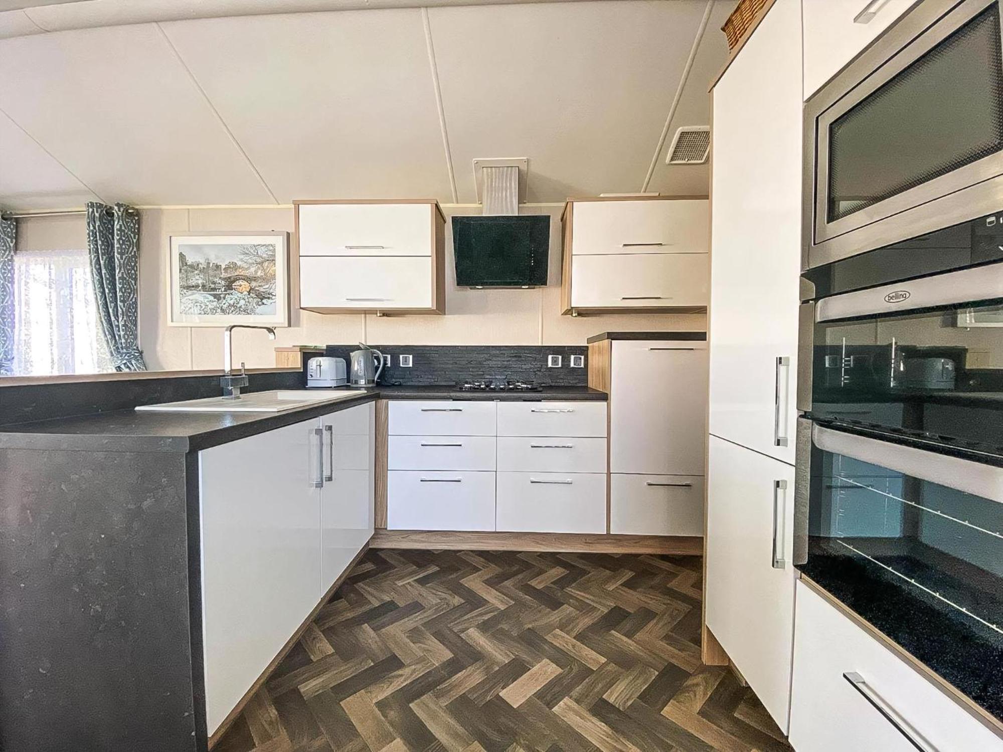 Luxury Caravan At Seaview Holiday Park In Kent Ref 47034Pb Whitstable Kültér fotó